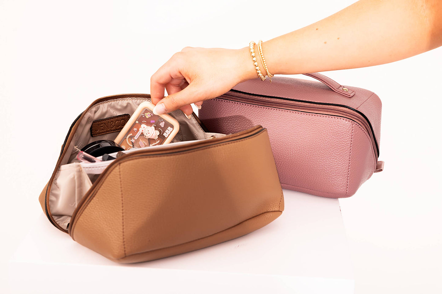 Paxton Travel Makeup Bag | M2749