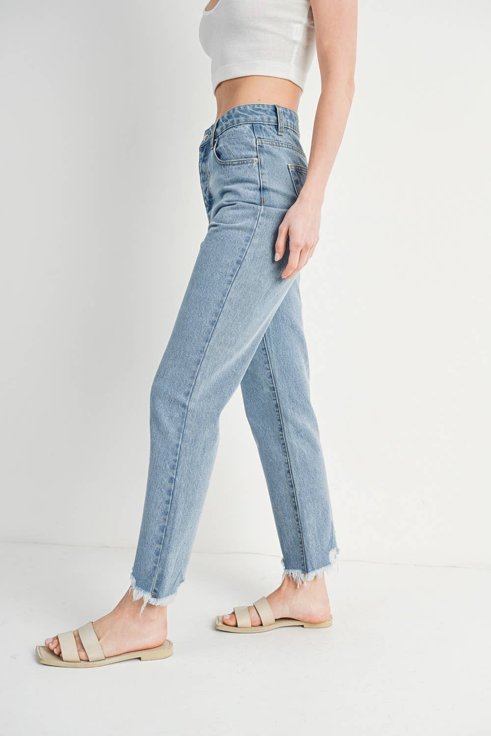 HIGH RISE STRAIGHT LEG DISTRESSED RAW HEM JEANS