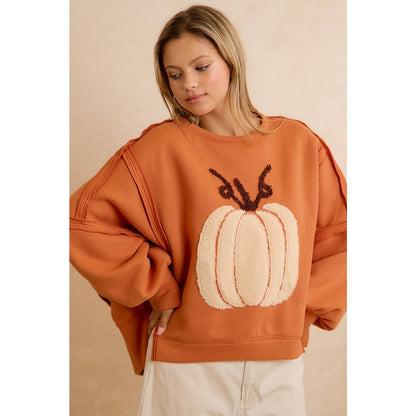 OVERSIZED PUMPKIN PATCH SWEATSHIRT
