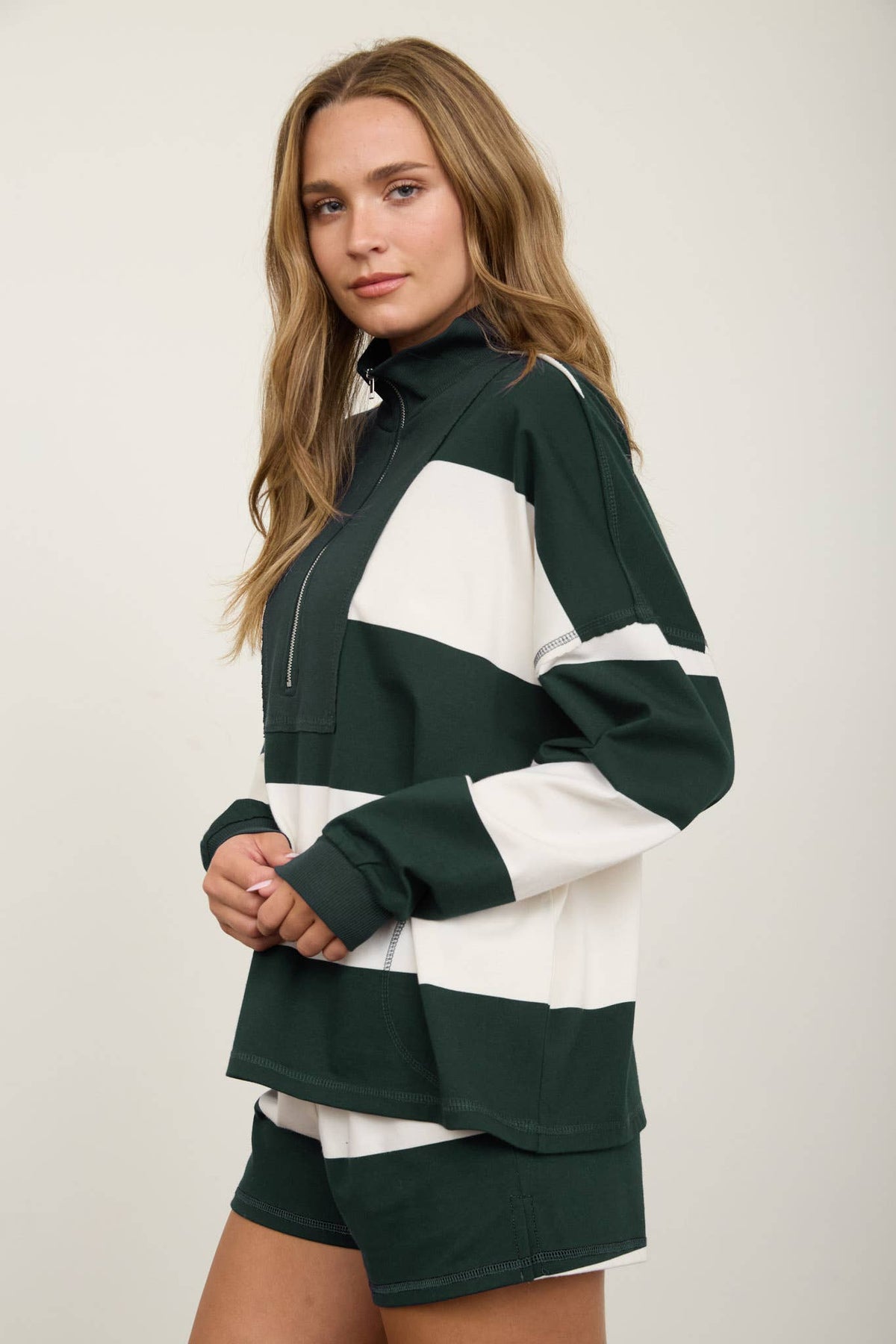 WIDE STRIPE HALF ZIP LONG SLEEVE KNIT SHORT SET