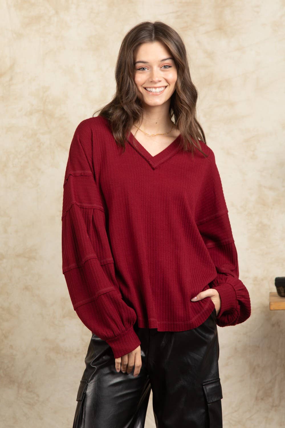 NT11157X-PLUS SIZE Oversized V-neck Puff Sleeve Top