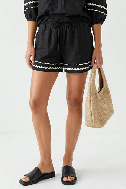 Contrast Trim Linen Shorts Set