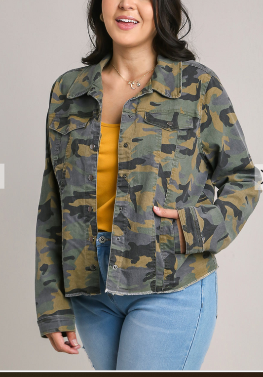 Camo Print Button Down Frayed Hem Jacket with Side and Chest Pockets