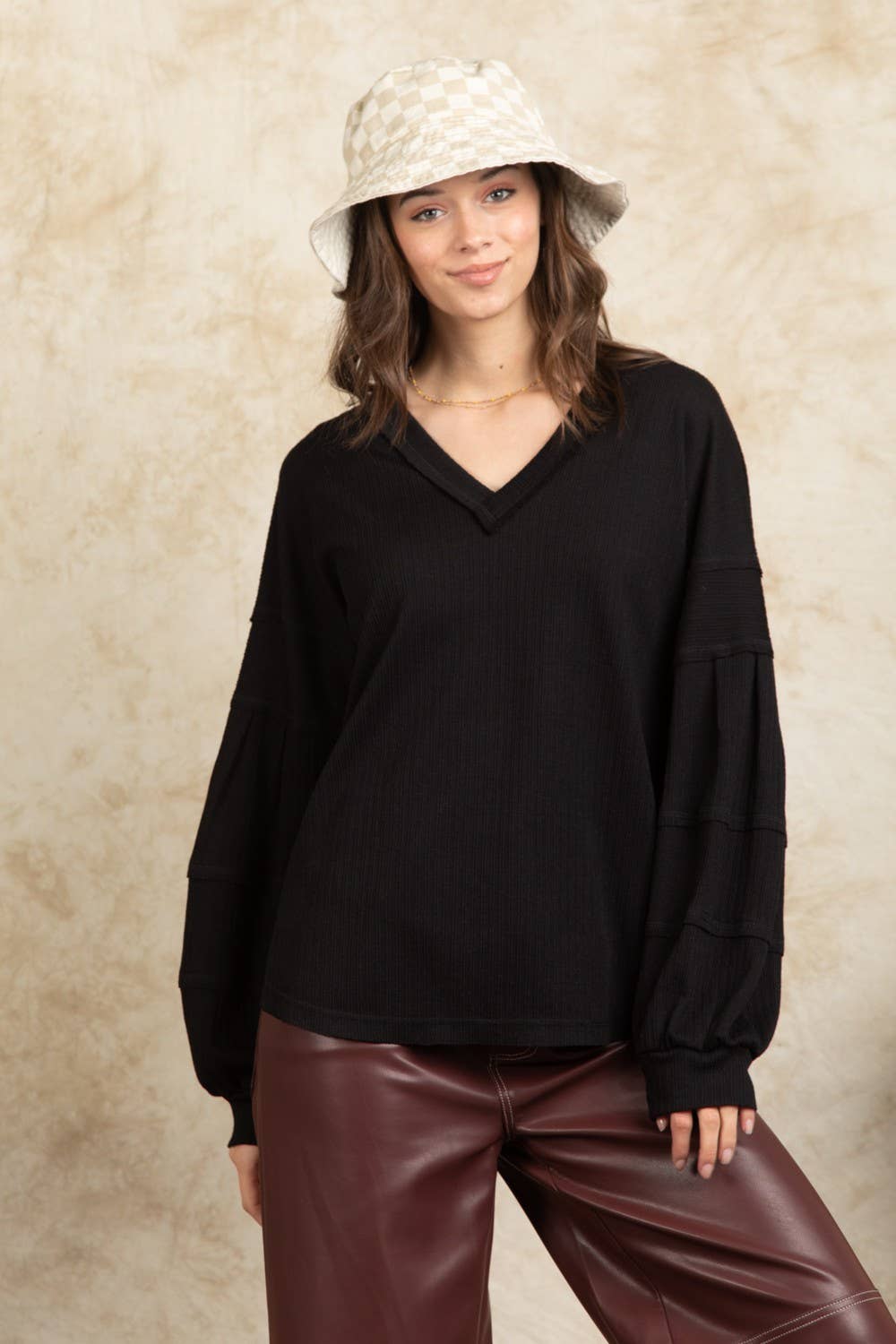 NT11157X-PLUS SIZE Oversized V-neck Puff Sleeve Top