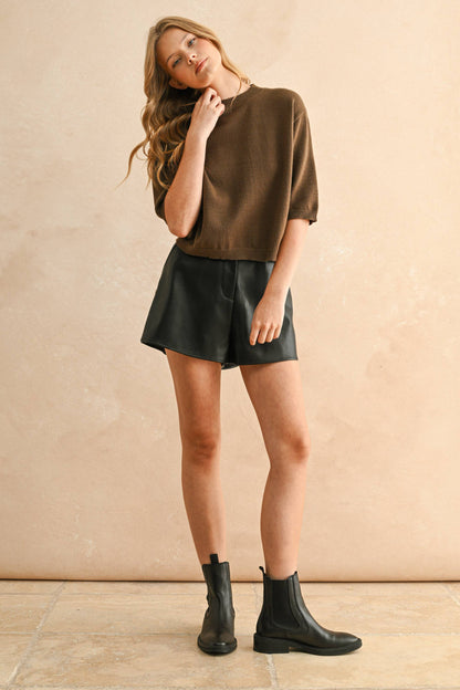 SHORT SLEEVE SWEATER TOP