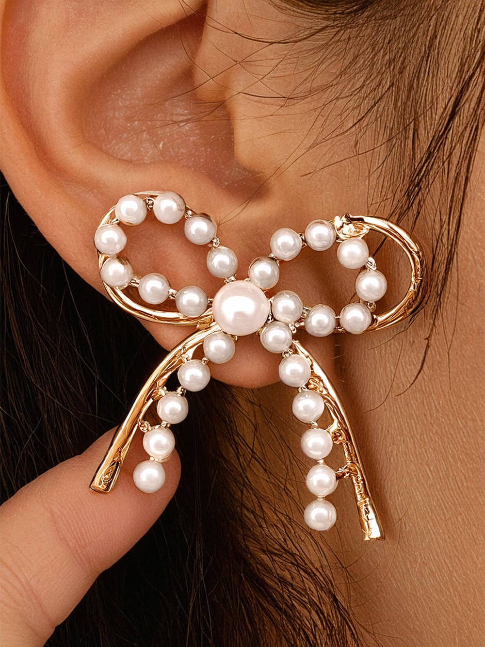 Pearl Embellished Alloy Bow Knot Stud Earrings