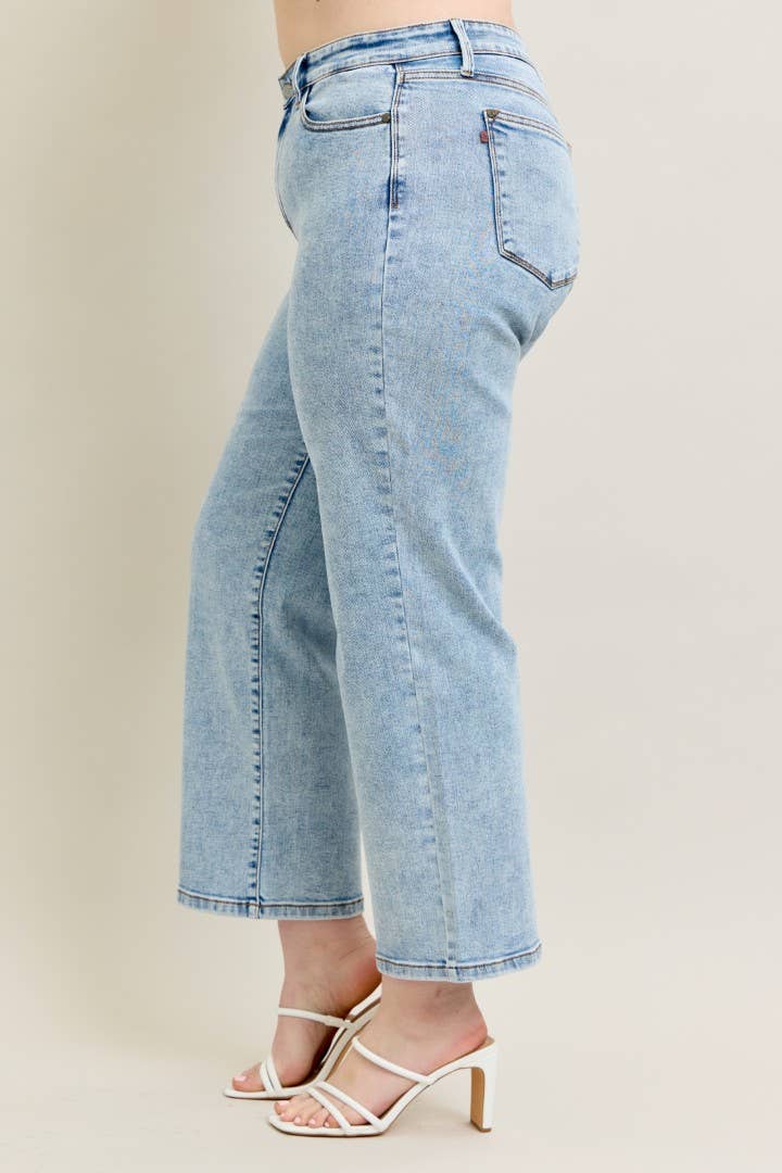 HW Stone Wash Straight Fit Judy Blue