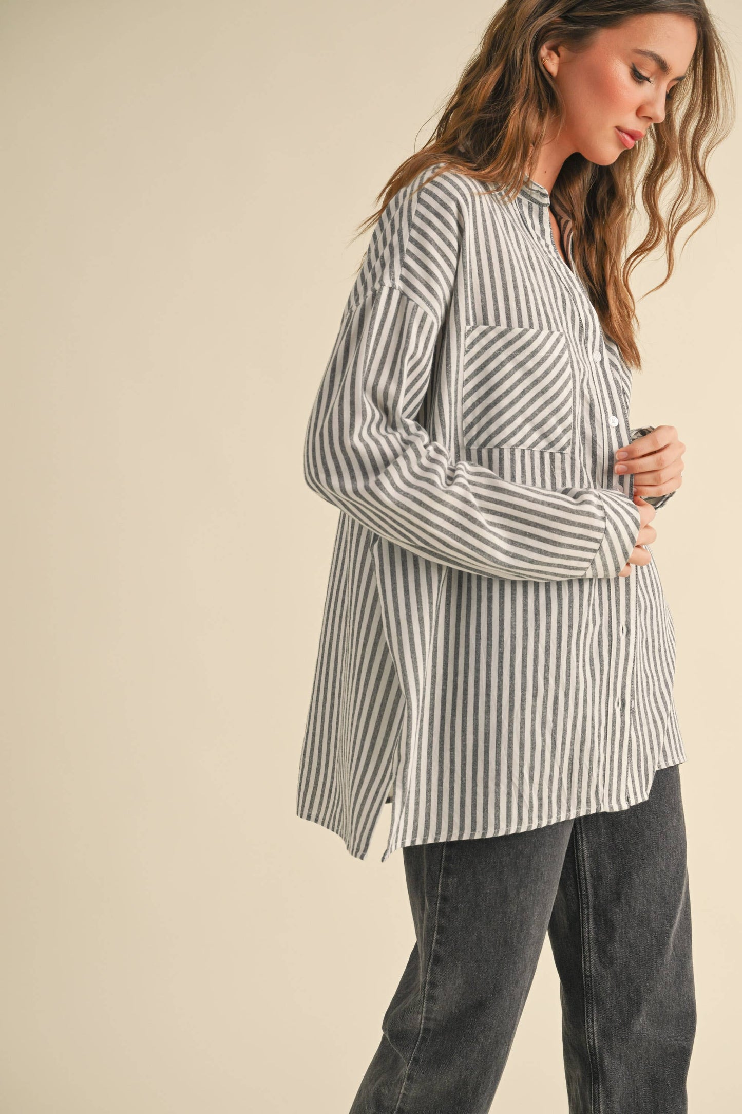 STRIPED PATTERN BUTTON DOWN SHIRTS