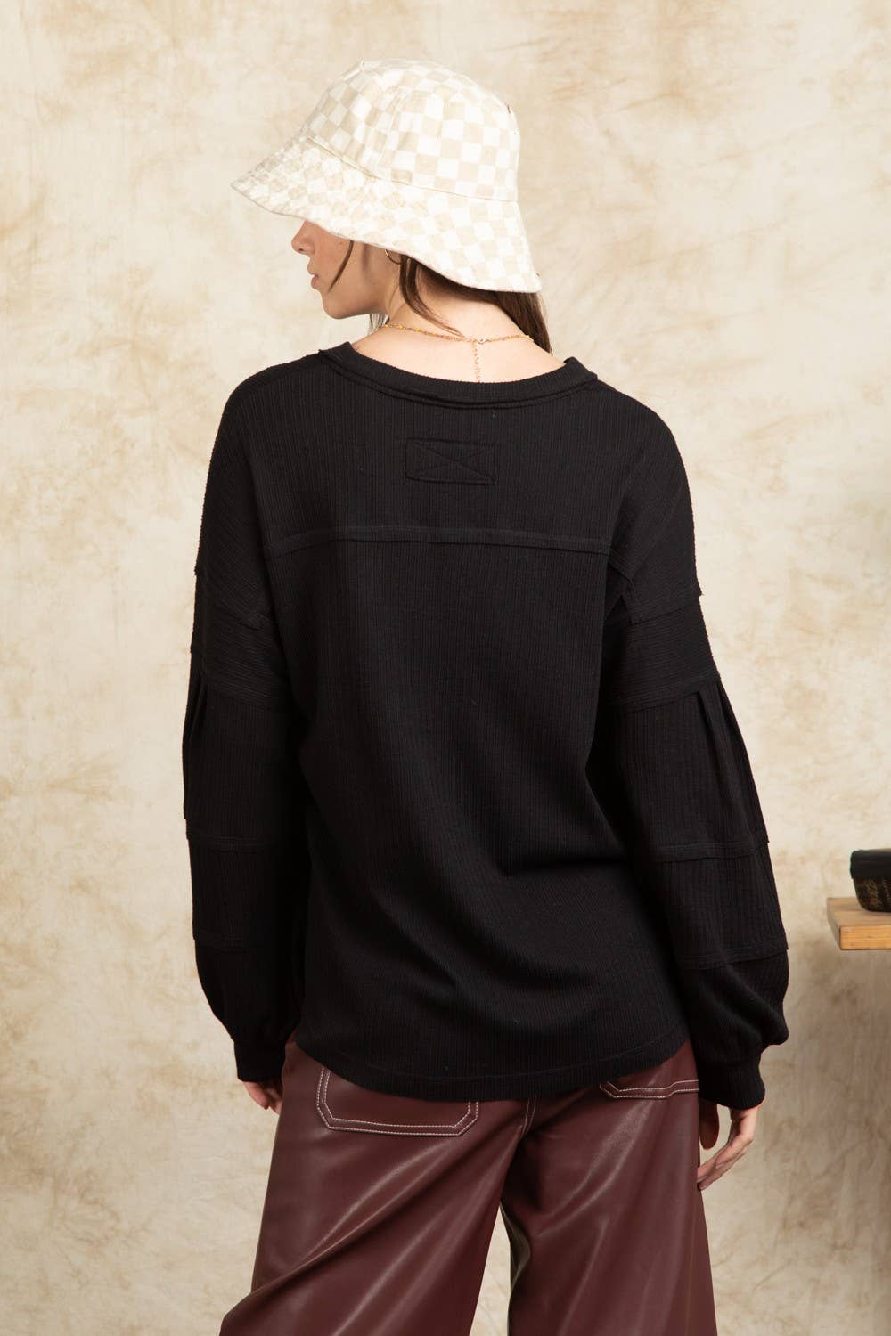 NT11157X-PLUS SIZE Oversized V-neck Puff Sleeve Top