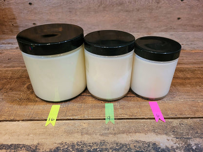 Small Towner Water Tower: 9 oz / Eucalyptus & Tea Leaves