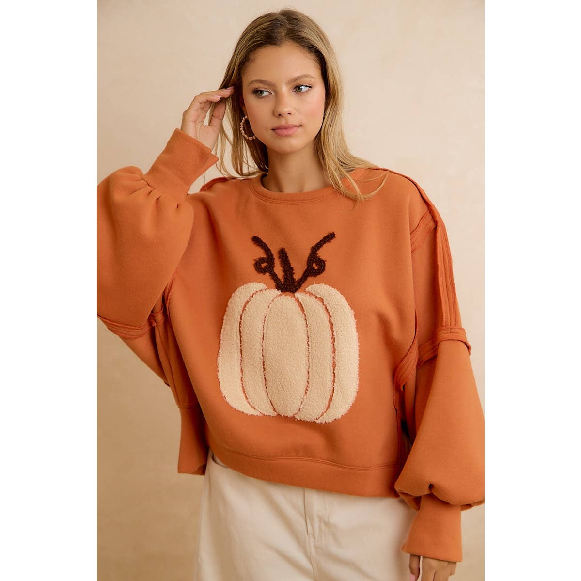 OVERSIZED PUMPKIN PATCH SWEATSHIRT