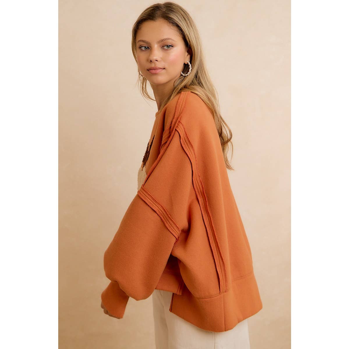 OVERSIZED PUMPKIN PATCH SWEATSHIRT