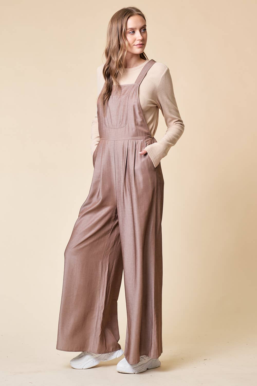 WIDE LEG OVERALL WITH ADJUSTABLE STRAP AND POCKET